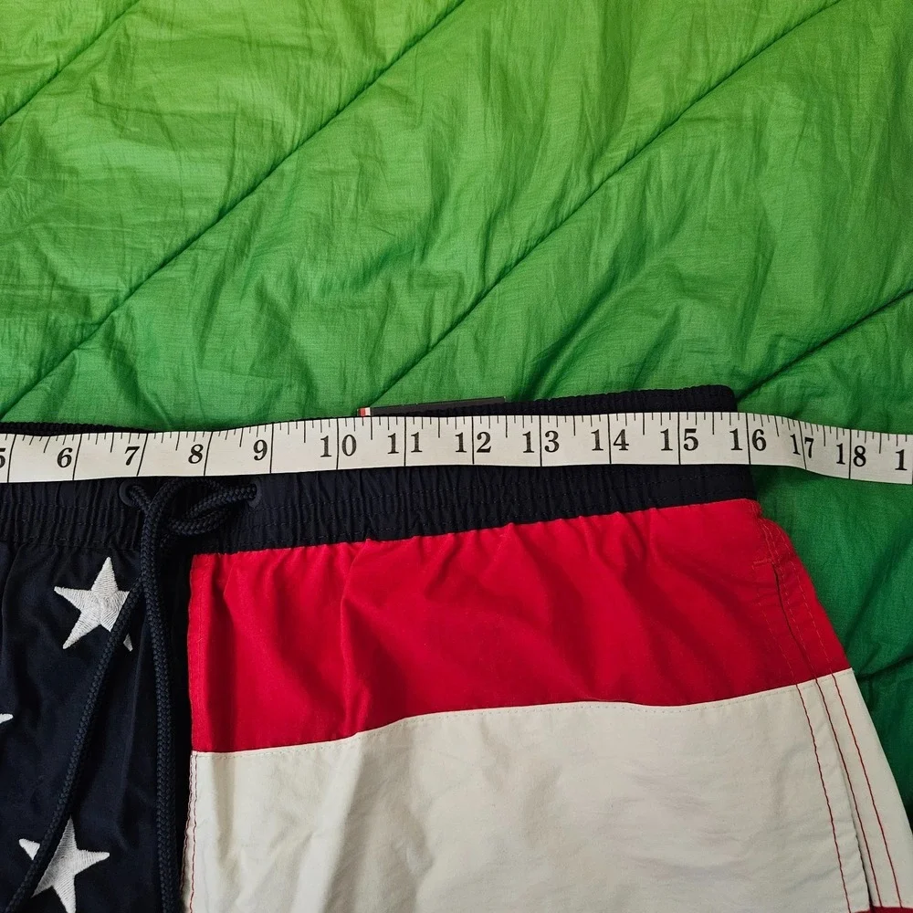 Tommy Hilfiger Men USA Flag Swim Trunks Red White Blue 6.5